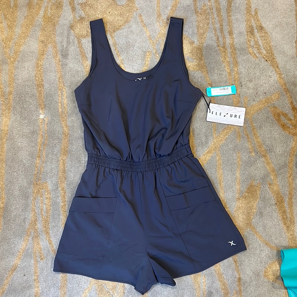 NEW NWT Flexure Romper dark Grey Large from stitch fix